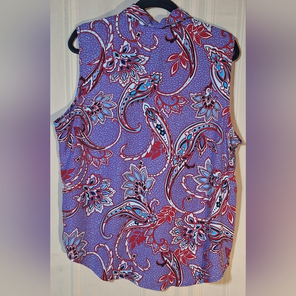 LIZ CLAIBORNE Purple and Red Paisley Sleeveless Blouse - Picture 2 of 4